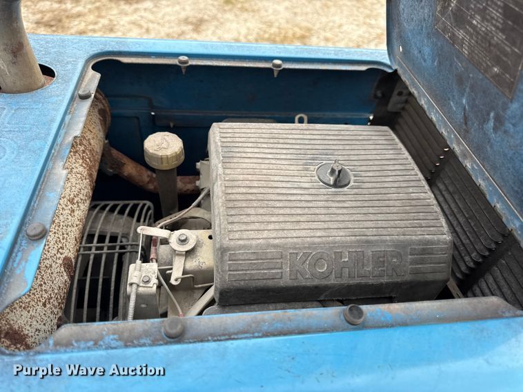 image for item DW6650 2012 RAM 5500HD utility / service truck