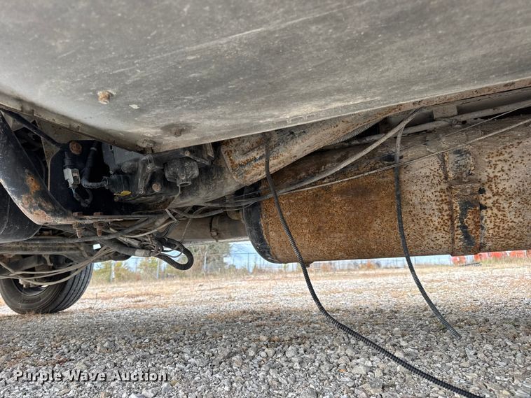 image for item DW6650 2012 RAM 5500HD utility / service truck