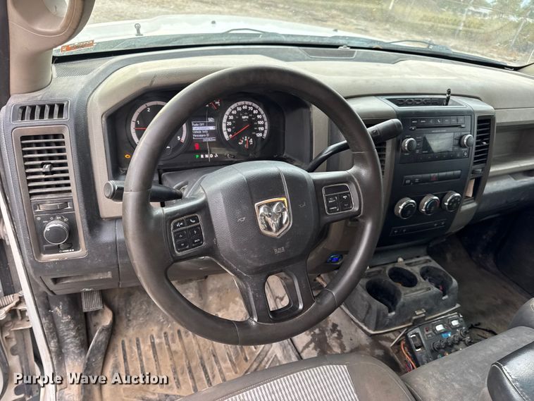 image for item DW6650 2012 RAM 5500HD utility / service truck