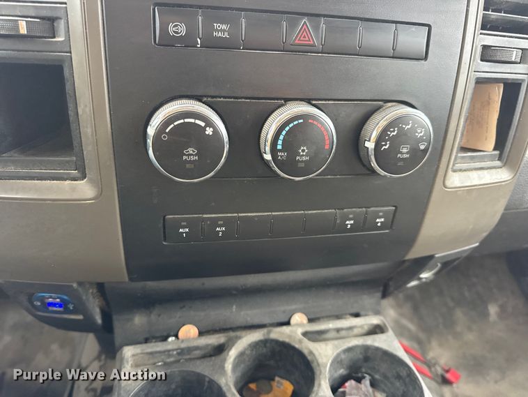 image for item DW6650 2012 RAM 5500HD utility / service truck