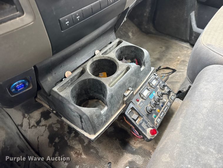 image for item DW6650 2012 RAM 5500HD utility / service truck