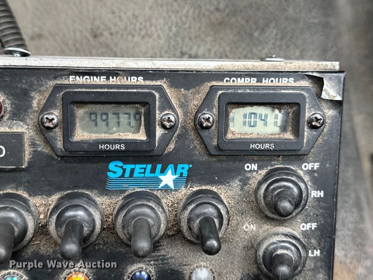 image for item DW6650 2012 RAM 5500HD utility / service truck