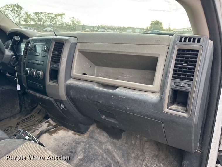 image for item DW6650 2012 RAM 5500HD utility / service truck