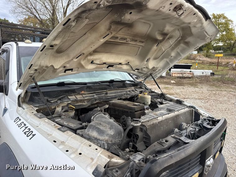 image for item DW6650 2012 RAM 5500HD utility / service truck