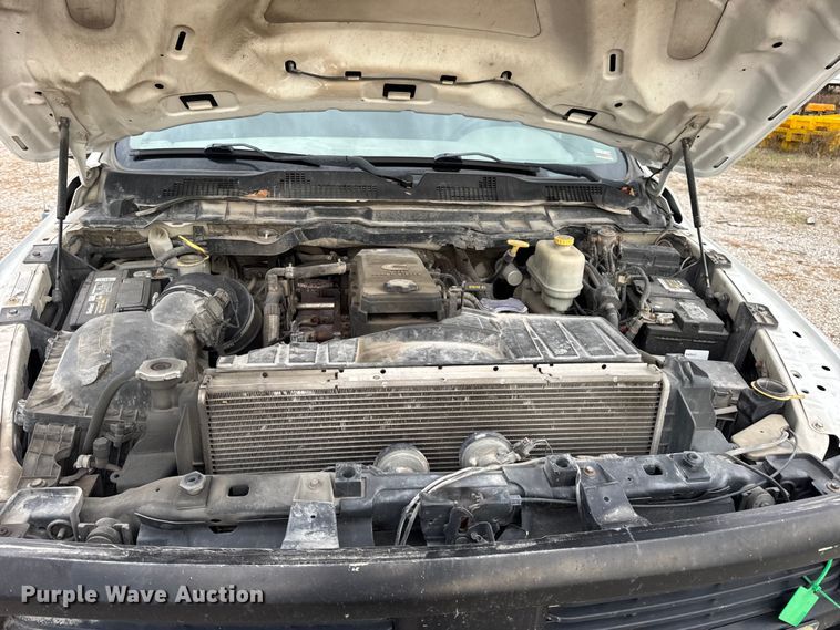 image for item DW6650 2012 RAM 5500HD utility / service truck