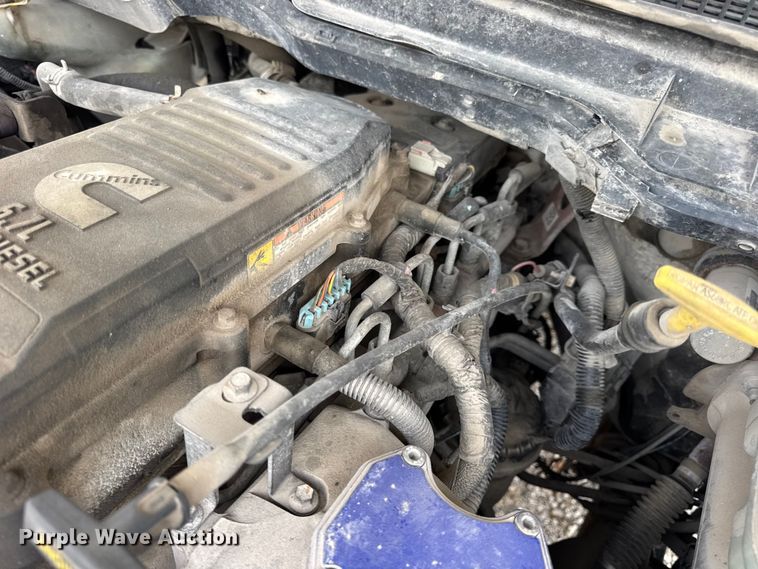 image for item DW6650 2012 RAM 5500HD utility / service truck