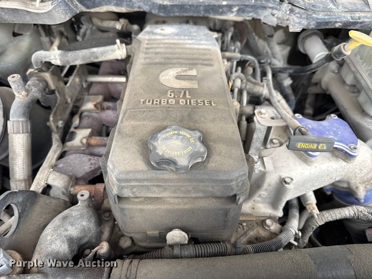 image for item DW6650 2012 RAM 5500HD utility / service truck