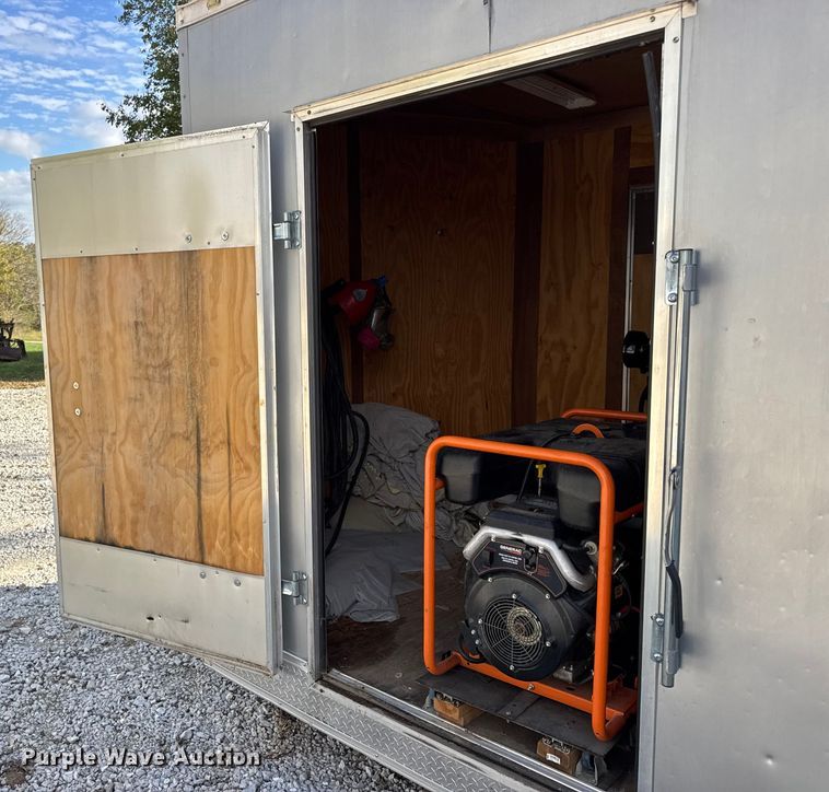 image for item DW6659 2019 Eagle spray foam trailer