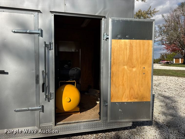 image for item DW6659 2019 Eagle spray foam trailer