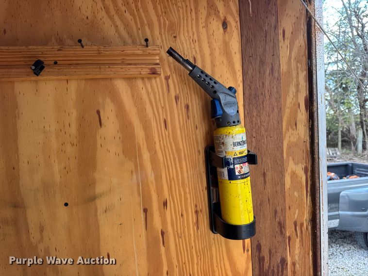 image for item DW6659 2019 Eagle spray foam trailer