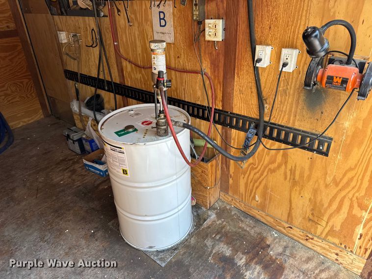 image for item DW6659 2019 Eagle spray foam trailer