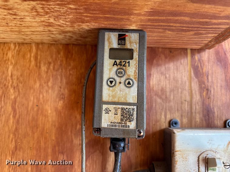 image for item DW6659 2019 Eagle spray foam trailer