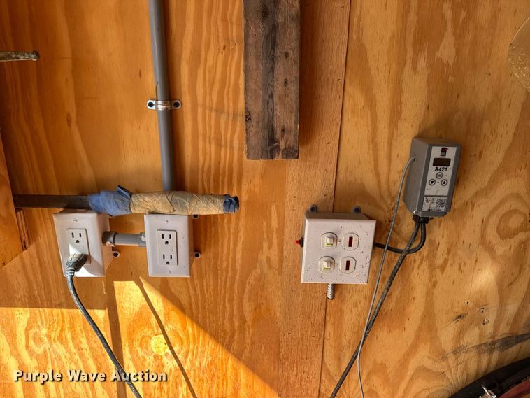 image for item DW6659 2019 Eagle spray foam trailer