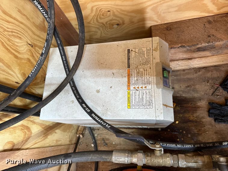 image for item DW6659 2019 Eagle spray foam trailer