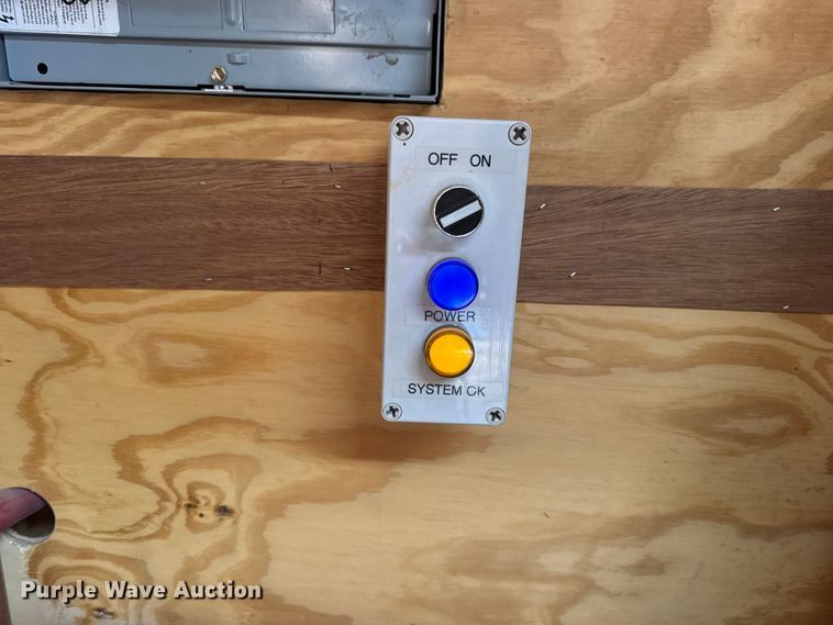 image for item DW6659 2019 Eagle spray foam trailer