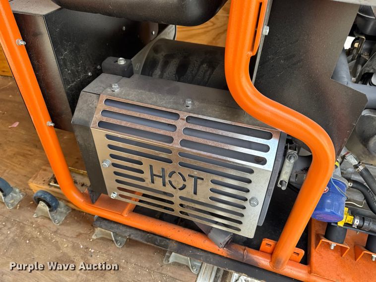 image for item DW6659 2019 Eagle spray foam trailer