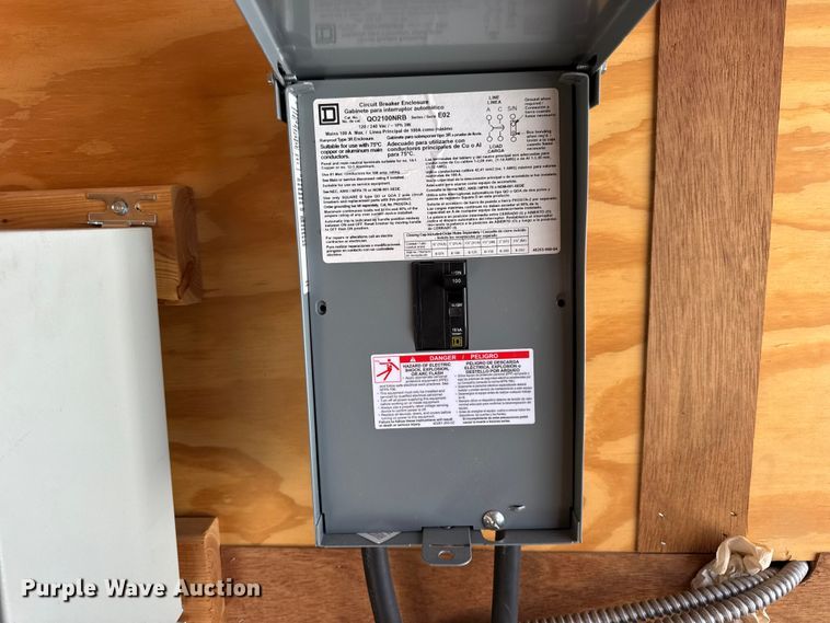 image for item DW6659 2019 Eagle spray foam trailer