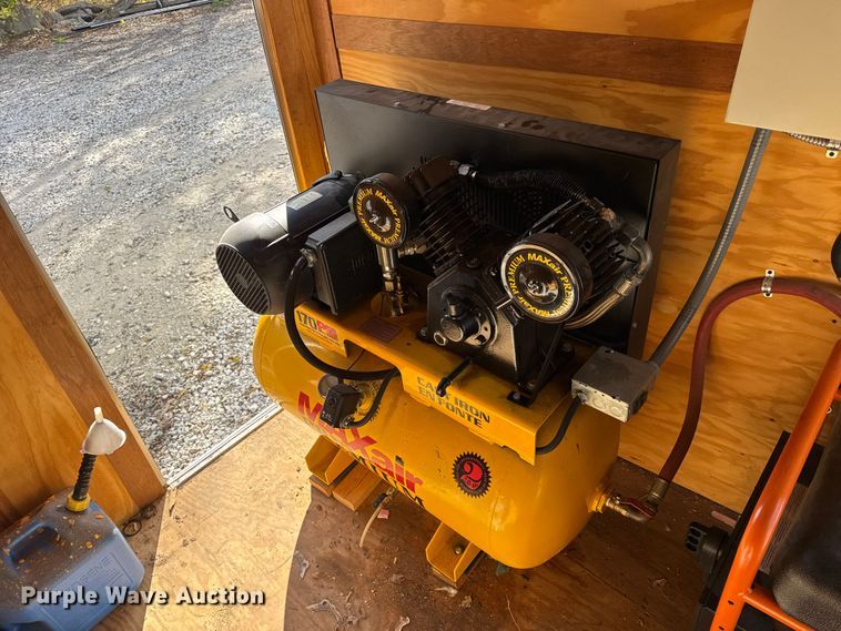 image for item DW6659 2019 Eagle spray foam trailer