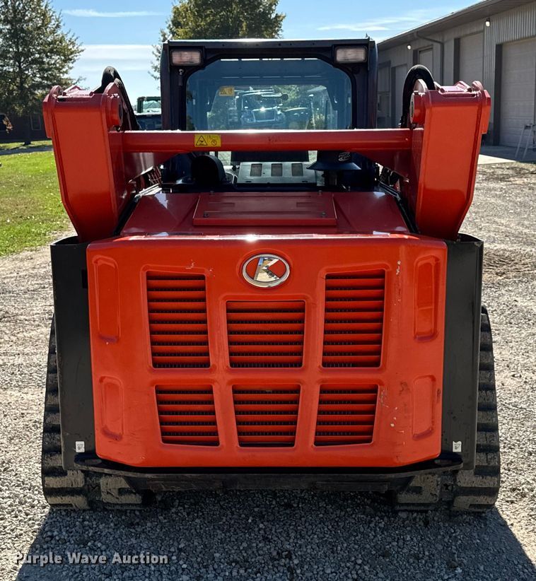image for item DW6662 2017 Kubota SVL95-2S tracked skid steer loader