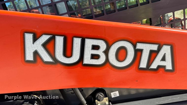 image for item DW6662 2017 Kubota SVL95-2S tracked skid steer loader