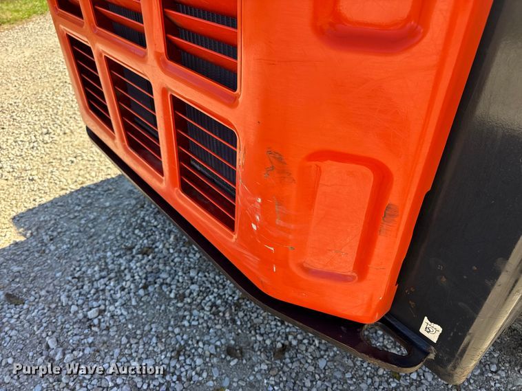 image for item DW6662 2017 Kubota SVL95-2S tracked skid steer loader