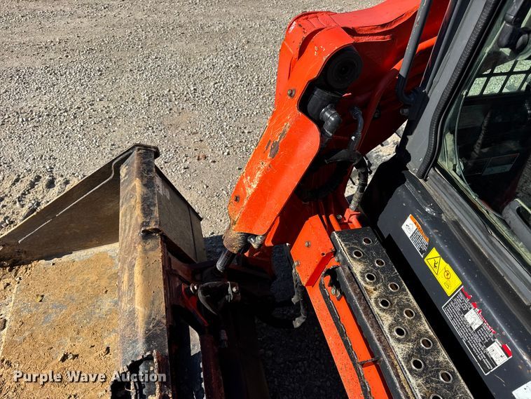 image for item DW6662 2017 Kubota SVL95-2S tracked skid steer loader