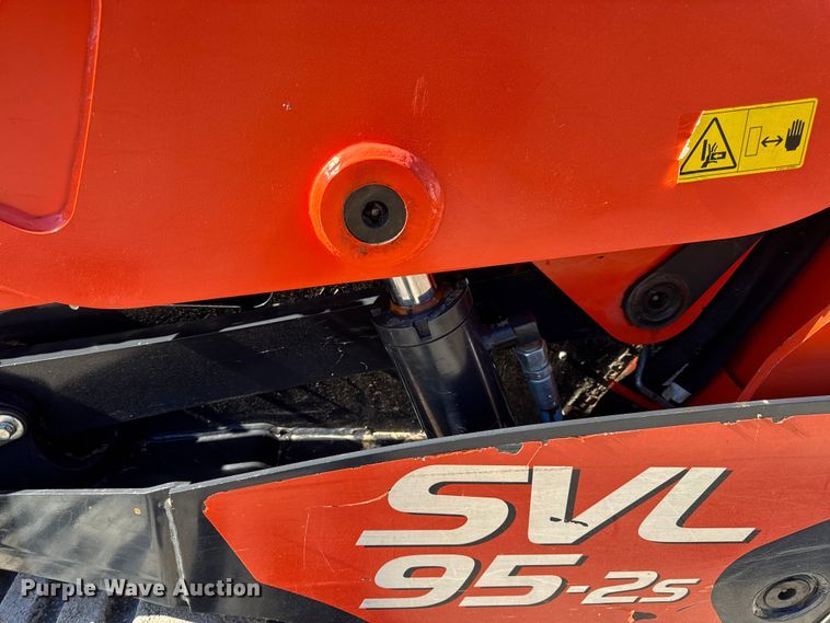 image for item DW6662 2017 Kubota SVL95-2S tracked skid steer loader