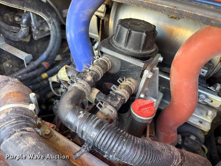 image for item DW6662 2017 Kubota SVL95-2S tracked skid steer loader