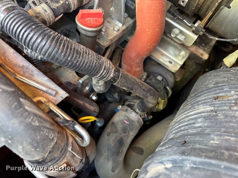 image for item DW6662 2017 Kubota SVL95-2S tracked skid steer loader