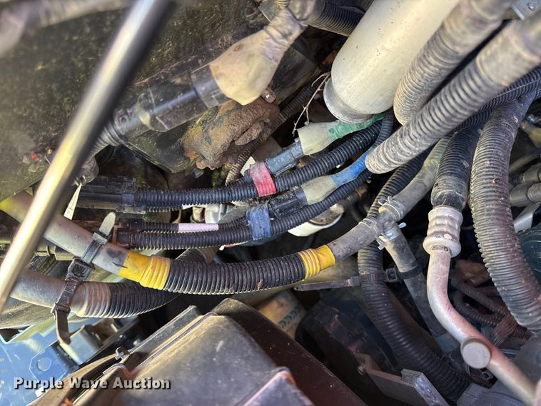 image for item DW6662 2017 Kubota SVL95-2S tracked skid steer loader