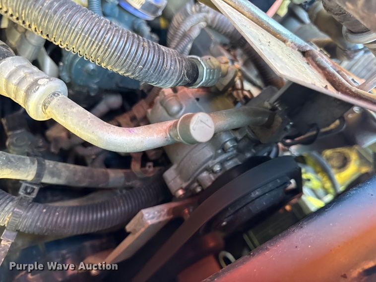 image for item DW6662 2017 Kubota SVL95-2S tracked skid steer loader