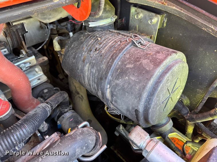 image for item DW6662 2017 Kubota SVL95-2S tracked skid steer loader