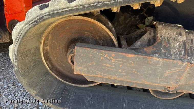 image for item DW6662 2017 Kubota SVL95-2S tracked skid steer loader