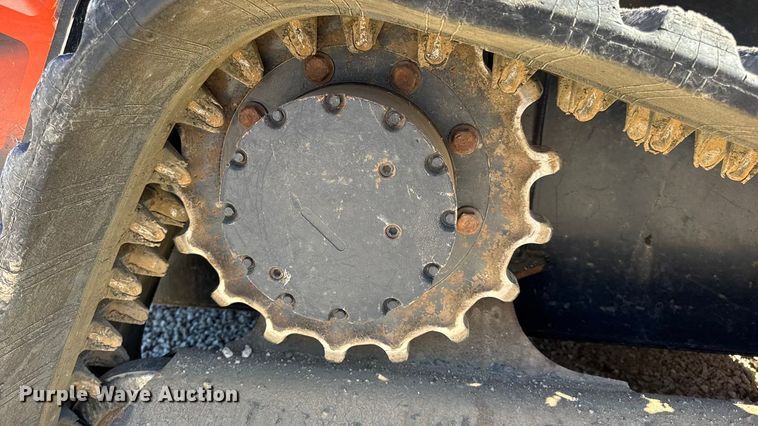 image for item DW6662 2017 Kubota SVL95-2S tracked skid steer loader