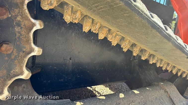 image for item DW6662 2017 Kubota SVL95-2S tracked skid steer loader