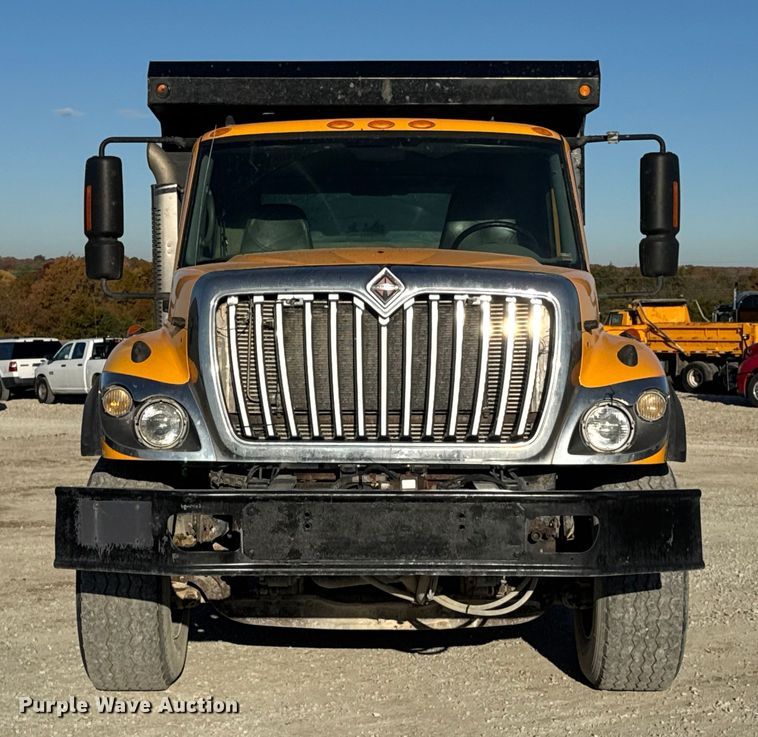 image for item DW6675 2009 International 7500 dump truck