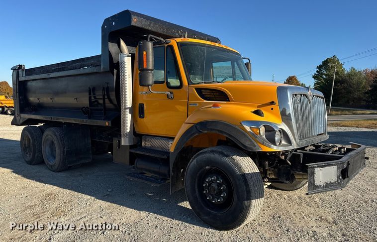 image for item DW6675 2009 International 7500 dump truck
