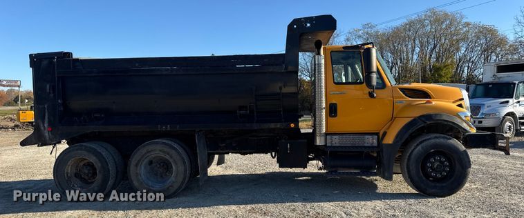image for item DW6675 2009 International 7500 dump truck