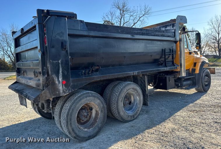 image for item DW6675 2009 International 7500 dump truck
