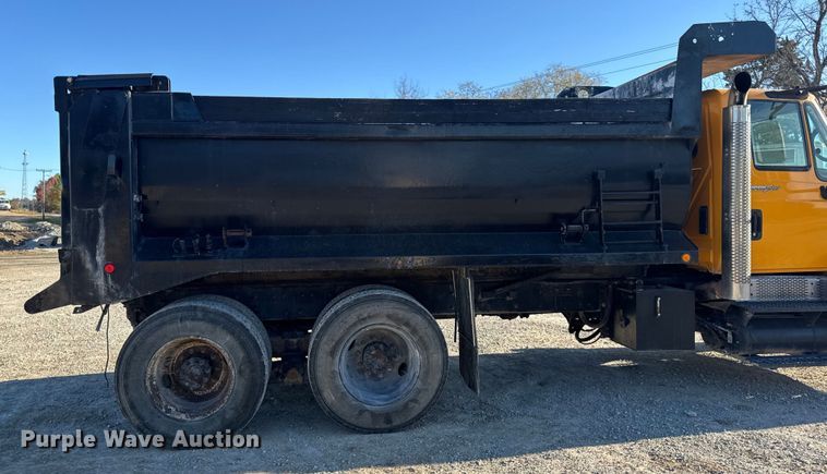 image for item DW6675 2009 International 7500 dump truck