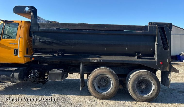 image for item DW6675 2009 International 7500 dump truck