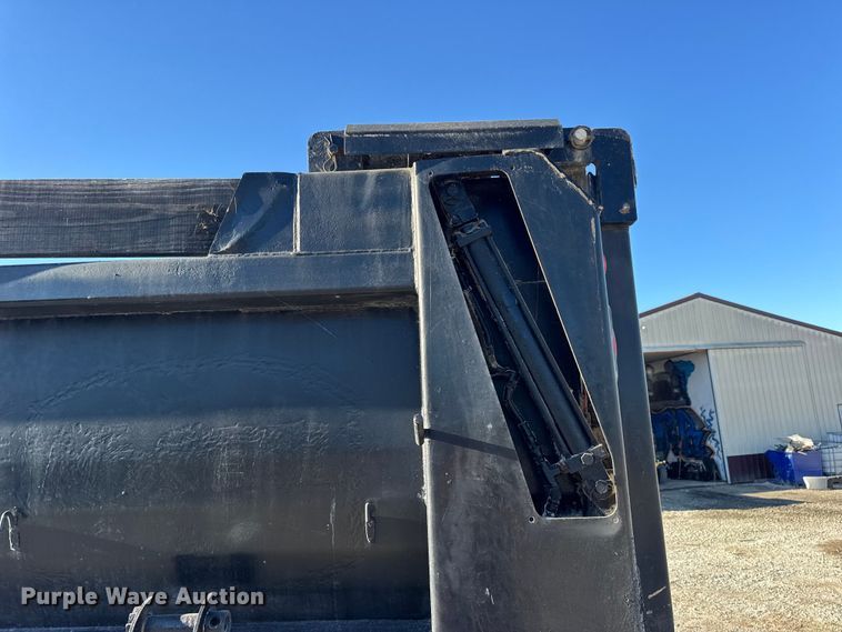 image for item DW6675 2009 International 7500 dump truck