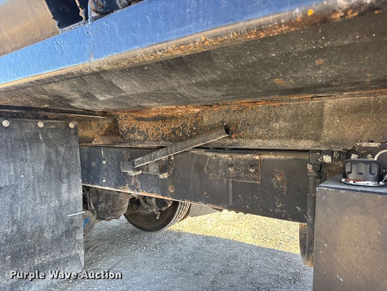 image for item DW6675 2009 International 7500 dump truck