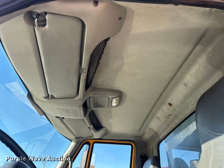 image for item DW6675 2009 International 7500 dump truck