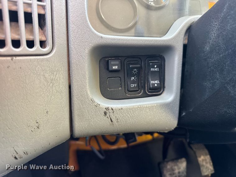 image for item DW6675 2009 International 7500 dump truck