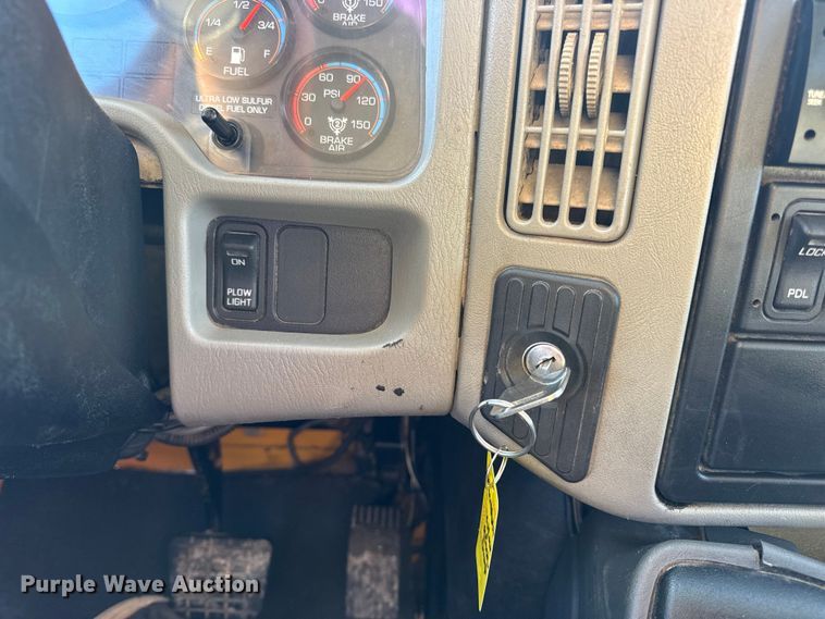 image for item DW6675 2009 International 7500 dump truck