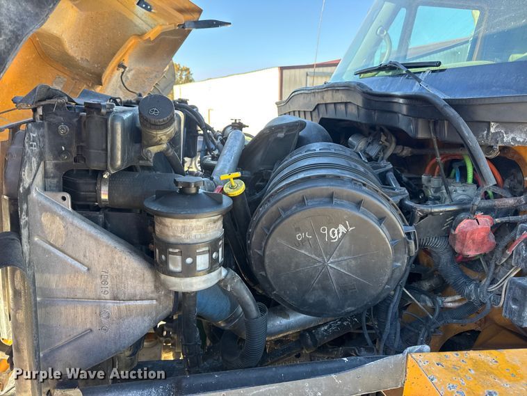 image for item DW6675 2009 International 7500 dump truck