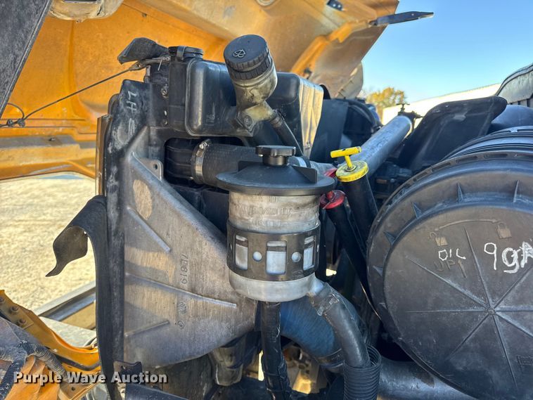 image for item DW6675 2009 International 7500 dump truck