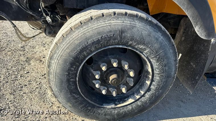 image for item DW6675 2009 International 7500 dump truck