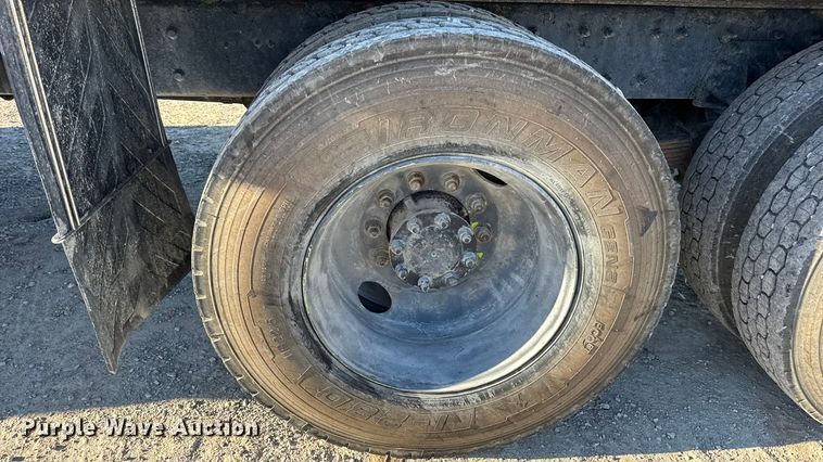 image for item DW6675 2009 International 7500 dump truck